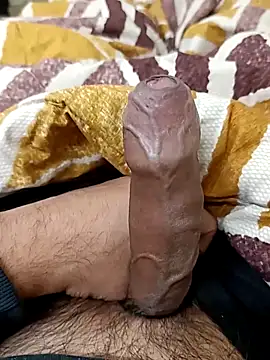 Snapshot of wrong_man25 chatting on 11/24/25, 07:57 wrong man25 online show from 11/24/25, 07:57