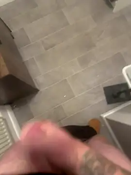 Averagematt1991 online show from 11/22/25, 04:50