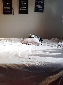 Snapshot of mayywetter chatting on 01/24/25, 11:02 mayywetter online show from 01/24/25, 11:02