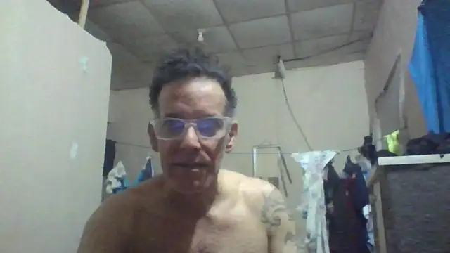 Snapshot of CaptainFox chatting on 06/26/26, 11:53 CaptainFox online show from 06/26/26, 11:53