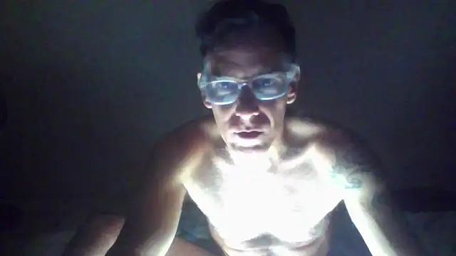 Snapshot of CaptainFox chatting on 07/14/26, 01:41 CaptainFox online show from 07/14/26, 01:41