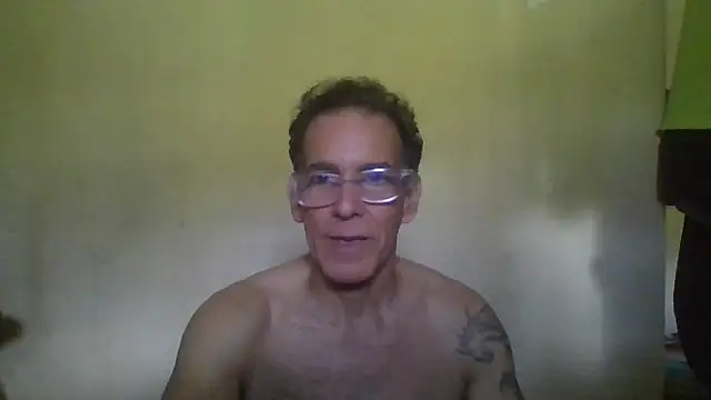 Snapshot of CaptainFox chatting on 07/25/26, 09:12 CaptainFox online show from 07/25/26, 09:12
