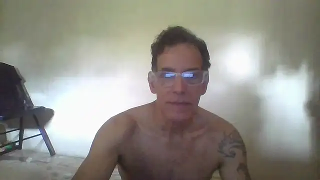 Snapshot of CaptainFox chatting on 07/26/26, 01:18 CaptainFox online show from 07/26/26, 01:18