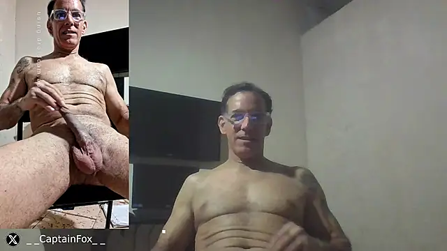 Snapshot of CaptainFox chatting on 08/04/26, 12:58 CaptainFox online show from 08/04/26, 12:58