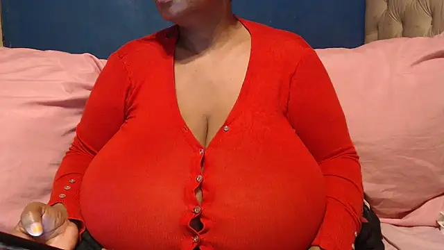 CUTEFIRMMELONSS online show from 10/19/25, 03:29