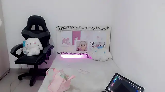 Youlittlepervertt  online show from 01/04/25, 01:21