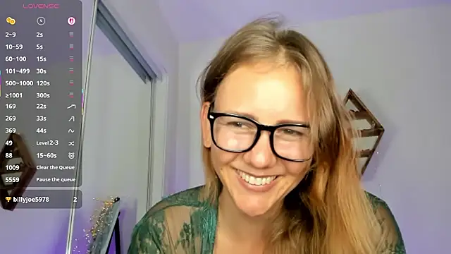 Snapshot of jasminedaze888 chatting on 12/13/25, 10:15 jasminedaze888 online show from 12/13/25, 10:15