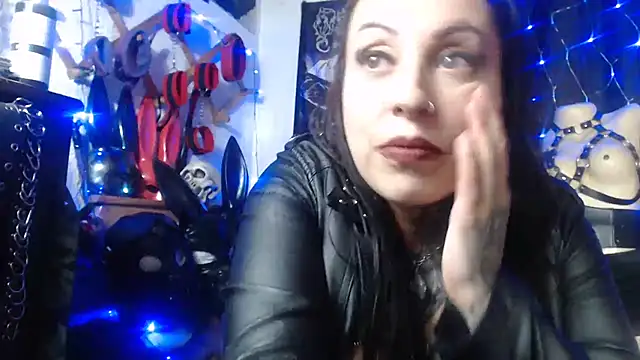 Snapshot of Astartexxx chatting on 02/09/25, 06:33 Astartexxx online show from 02/09/25, 06:33