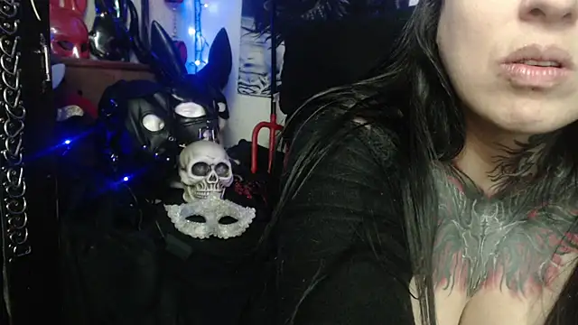 Snapshot of Astartexxx chatting on 11/11/25, 10:10 Astartexxx online show from 11/11/25, 10:10