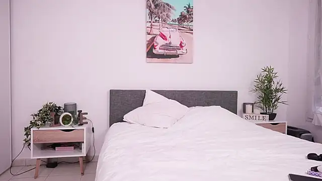 Bella Twine online show from 03/09/25, 02:21