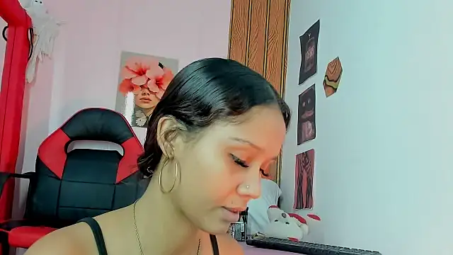 MarianaManzur online show from 05/31/26, 05:53