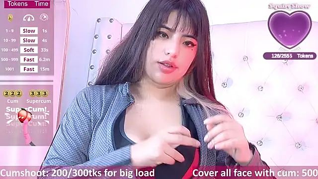 Snapshot of Hikikodoll__ chatting on 06/24/26, 12:53 Hikikodoll online show from 06/24/26, 12:53