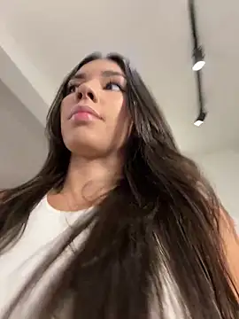 EllaSanz  online show from 03/11/25, 09:15