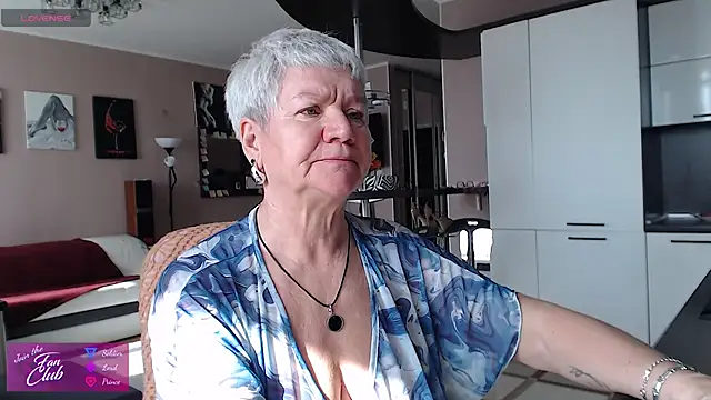 roxana brooks online show from 04/05/26, 08:11