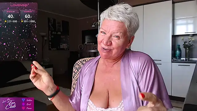 roxana brooks online show from 07/18/26, 06:06