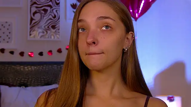 VirginieCruz online show from 02/24/26, 05:33