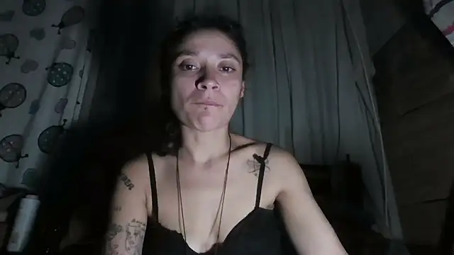 TamaraNauthy online show from 11/28/25, 10:56