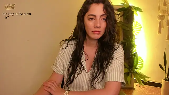 Snapshot of Mala_Bad chatting on 01/06/25, 02:47 Mala Bad online show from 01/06/25, 02:47