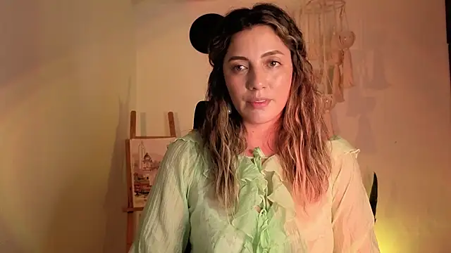 Snapshot of Mala_Bad chatting on 09/25/25, 06:00 Mala Bad online show from 09/25/25, 06:00