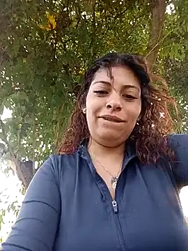 Iam Issaa online show from 05/26/26, 06:15