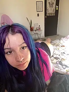 Snapshot of Lucygothic chatting on 12/26/24, 04:25 Lucygothic online show from 12/26/24, 04:25