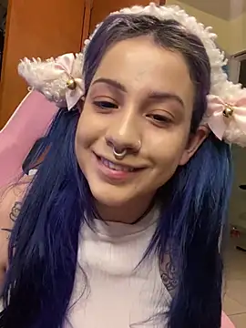 Snapshot of Lucygothic chatting on 01/24/25, 01:03 Lucygothic online show from 01/24/25, 01:03