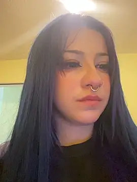 Snapshot of Lucygothic chatting on 02/21/25, 03:10 Lucygothic online show from 02/21/25, 03:10