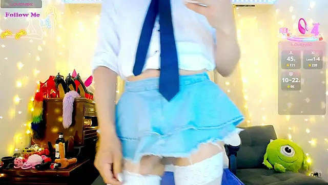 Aleexx    online show from 04/13/26, 11:37