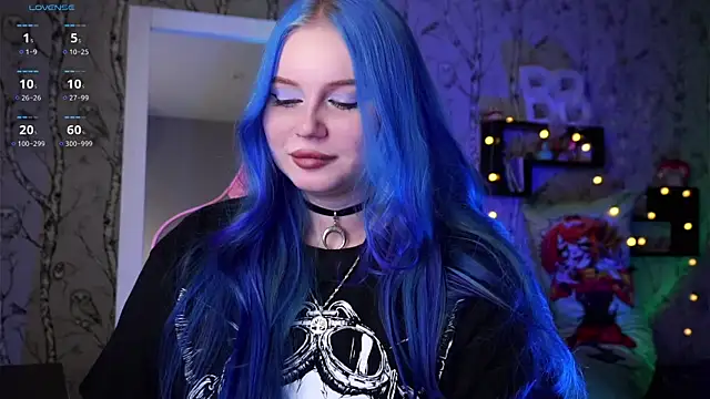 Moon Valkyrie online show from 12/02/24, 11:12