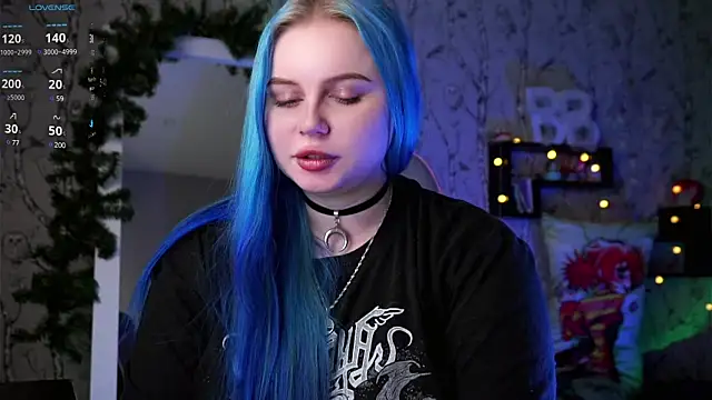 Moon Valkyrie online show from 01/20/25, 04:12