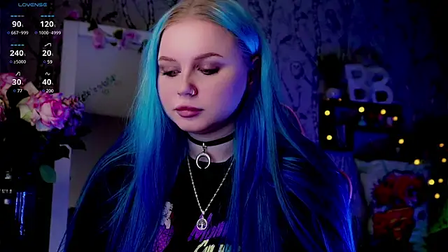 Moon Valkyrie online show from 02/12/25, 10:14