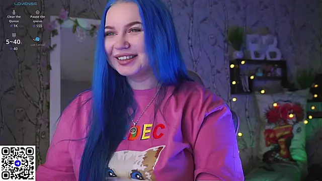 Moon Valkyrie online show from 03/16/25, 11:49