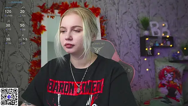 Moon Valkyrie online show from 10/20/25, 09:32