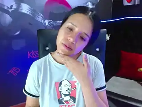 VALERY MEER online show from 12/06/24, 11:44