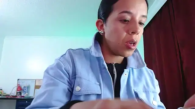 VALERY MEER online show from 10/21/25, 12:11