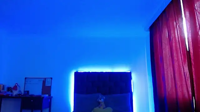 VALERY MEER online show from 04/17/26, 12:08