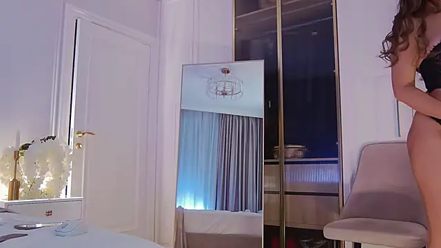 MilaDYstarlight online show from 02/27/25, 02:53