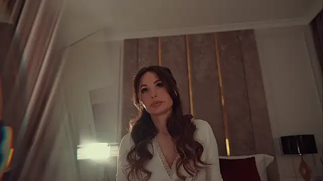 MilaDYstarlight online show from 04/17/26, 06:55