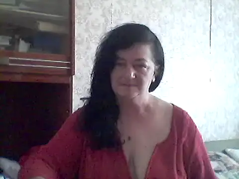 Snapshot of GypsiQueen2 chatting on 02/12/25, 09:20 GypsiQueen2 online show from 02/12/25, 09:20