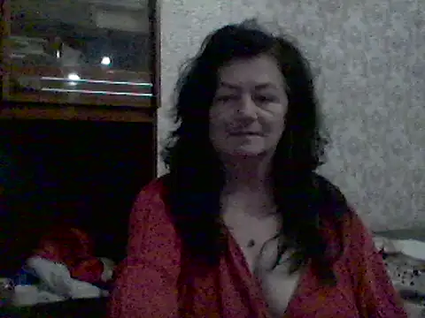 Snapshot of GypsiQueen2 chatting on 02/13/25, 08:34 GypsiQueen2 online show from 02/13/25, 08:34