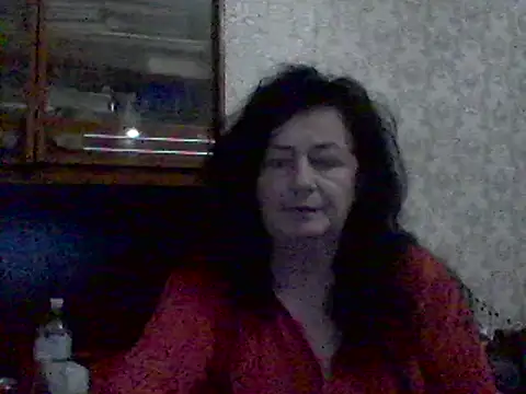 Snapshot of GypsiQueen2 chatting on 03/07/25, 06:33 GypsiQueen2 online show from 03/07/25, 06:33