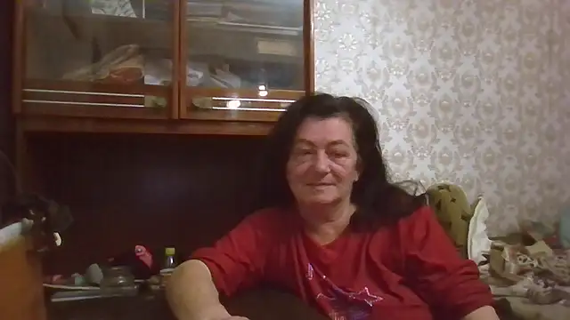 GypsiQueen2 online show from 10/25/25, 05:30