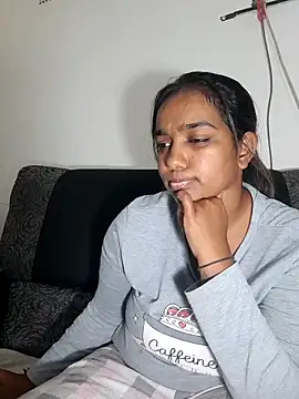 Snapshot of Xindias_fantasyX chatting on 10/26/25, 12:16 Xindias fantasyX online show from 10/26/25, 12:16