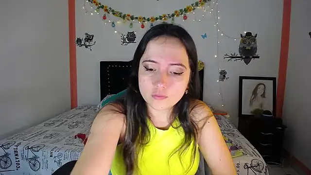 naughty girl 4u online show from 03/19/25, 07:38