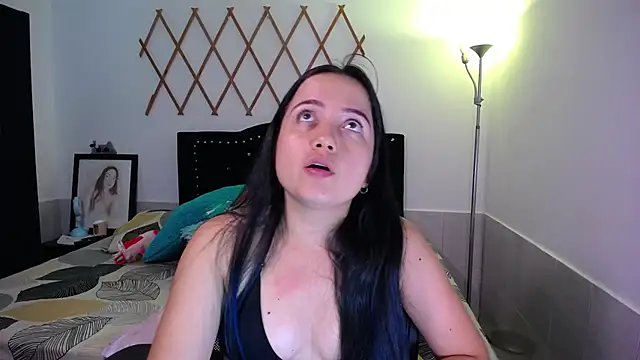 naughty girl 4u online show from 09/18/25, 08:22