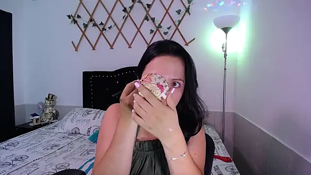 naughty girl 4u online show from 11/10/25, 08:08