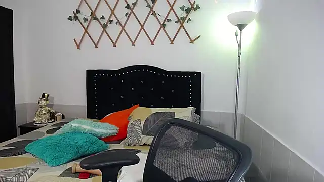 naughty girl 4u online show from 02/22/26, 10:08