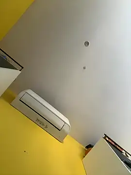 juniiorre online show from 09/11/25, 10:15