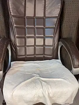 Snapshot of SCHOOL_Girl_0 chatting on 02/19/25, 10:01 SCHOOL Girl 0 online show from 02/19/25, 10:01