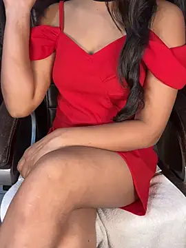 Snapshot of SCHOOL_Girl_0 chatting on 02/19/25, 05:06 SCHOOL Girl 0 online show from 02/19/25, 05:06